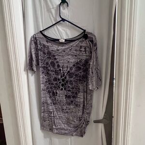 Joyce Leslie gray black butterfly shirt size lg